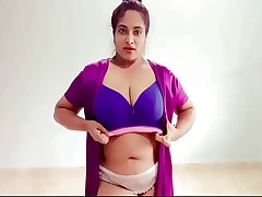 desi indian bhabhi choot me ungli karte huye