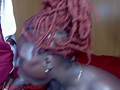 Doctor suggest his wifey as a bounty to Santa Claus