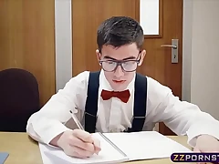 Hot cheerleader fucks with the nerd guy of the class